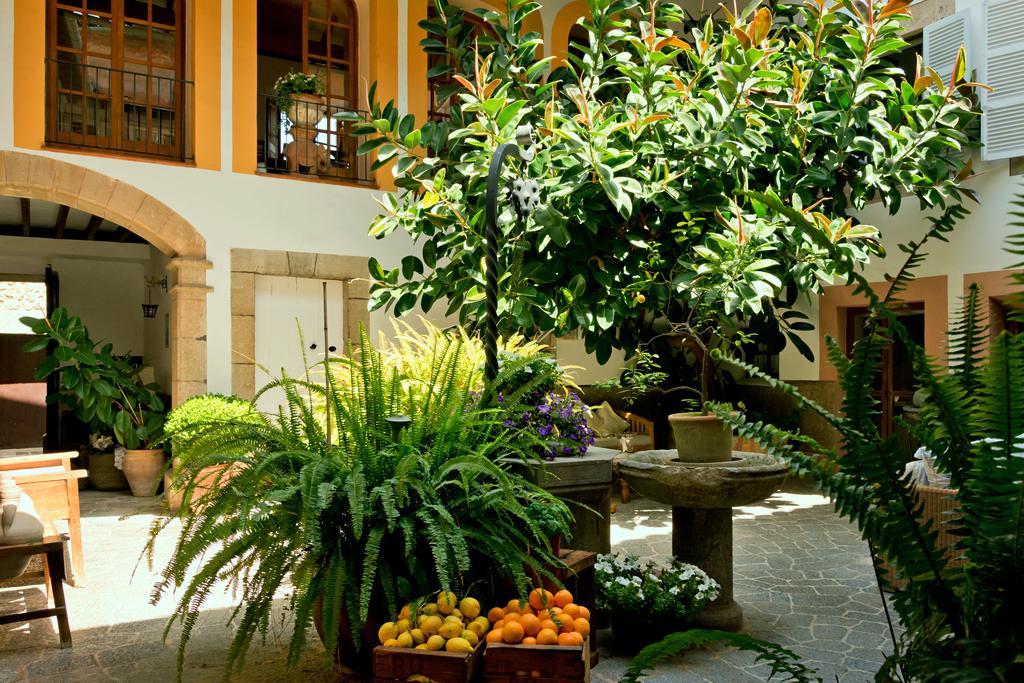 סולר Hotel Can Roses מראה חיצוני תמונה